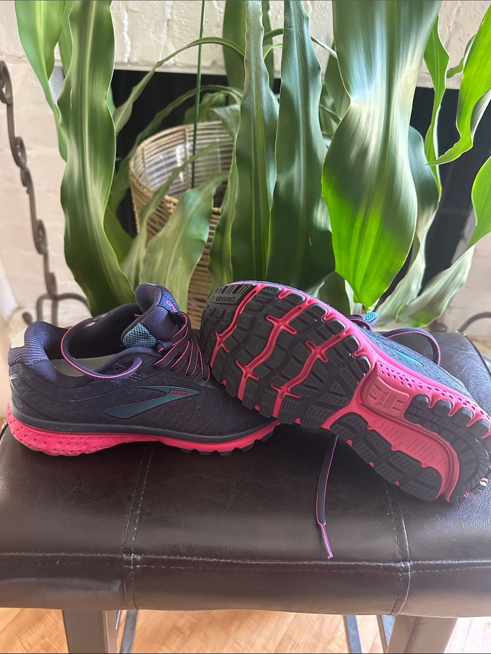 Brooks Navy and Hot Pink Women’s Running Shoes